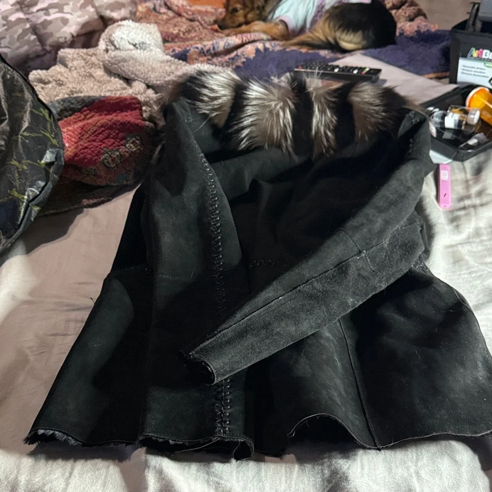 Black Fur-Trimmed Women's Jacket - Picture 6 of 6